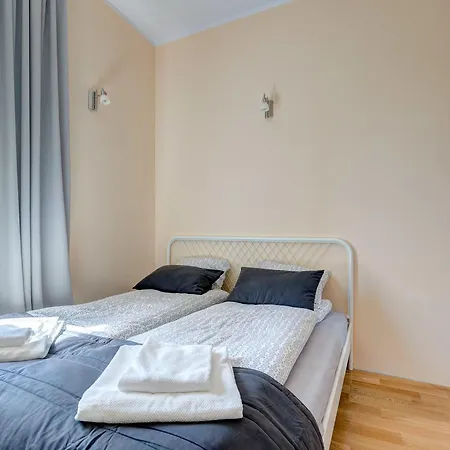 Opera Apartment *